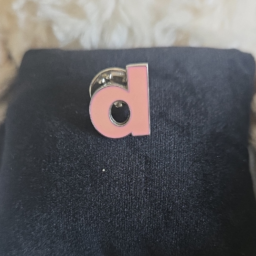 Pink Letter 'd' Pin